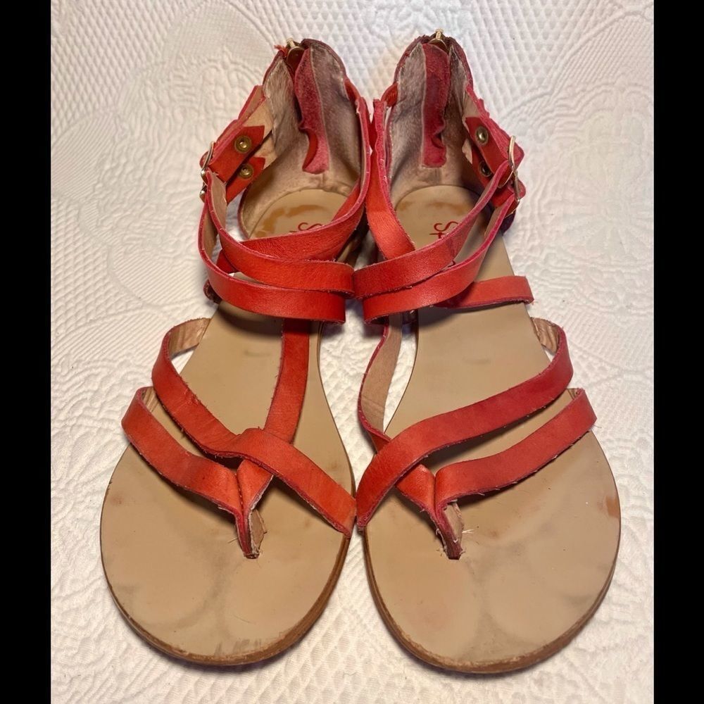 Splendid red leather strappy flat sandal 8